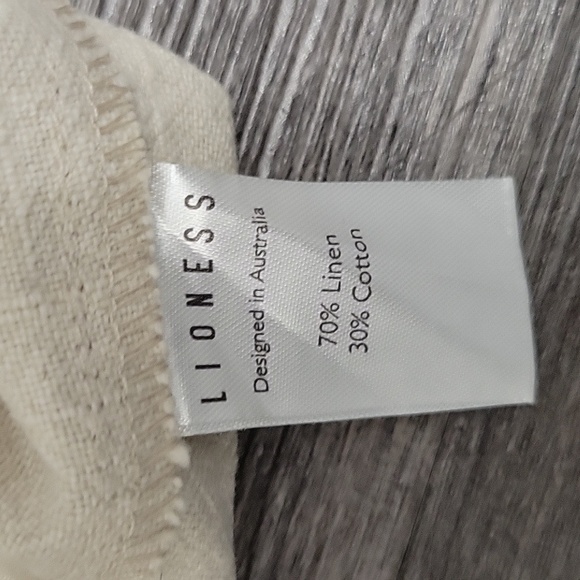 Stylish Cream Mini Skirt - Picture 4 of 6